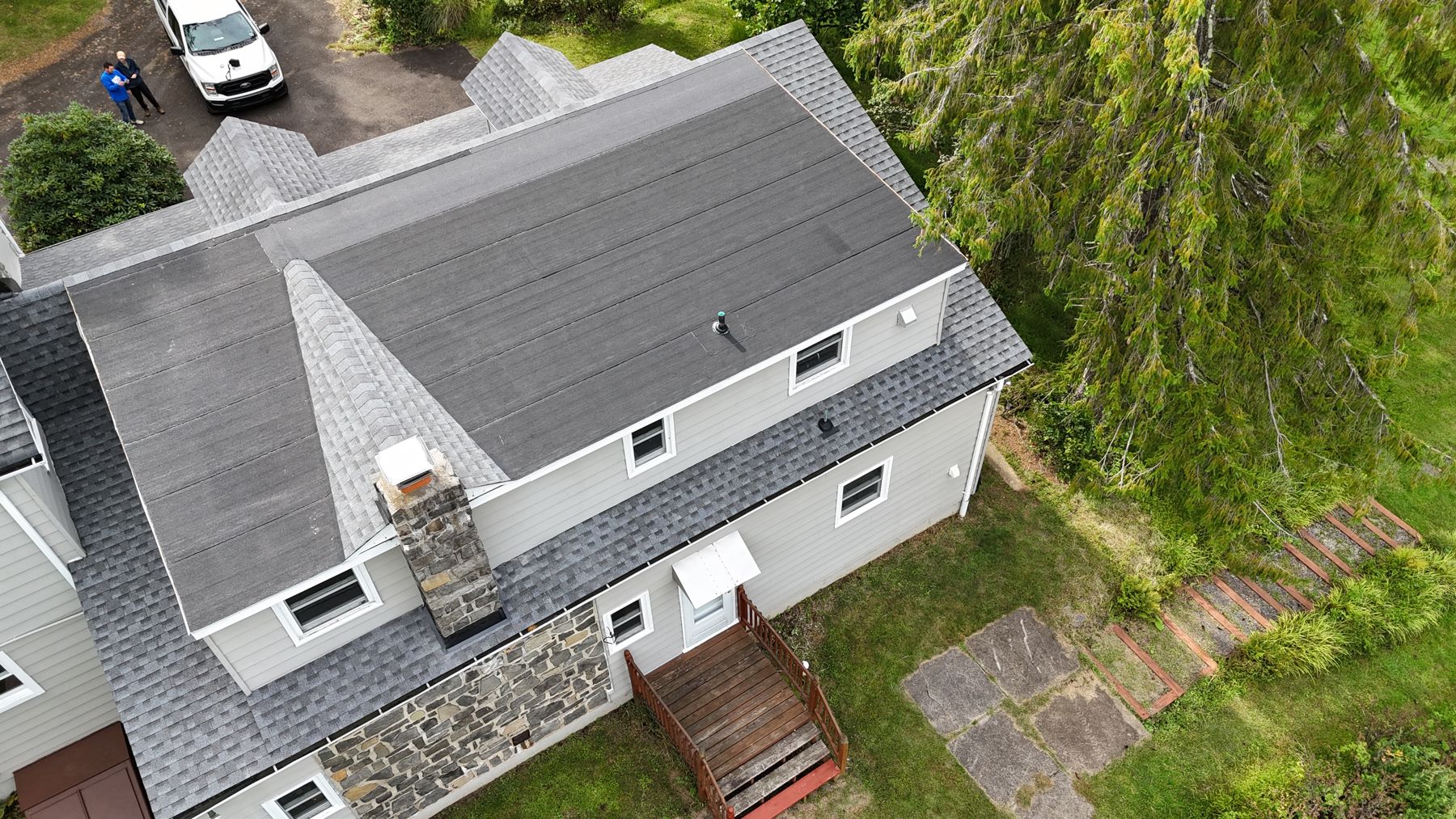 After: new roof by RDS Remodeling on the same home in East Amwell, NJ